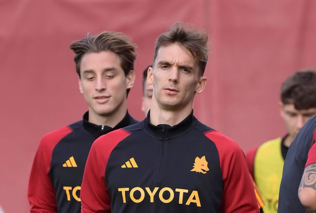 Roma, seduta con vista sul Lecce: in gruppo Dybala e Renato Sanches – FOTO GALLERY - immagine 45