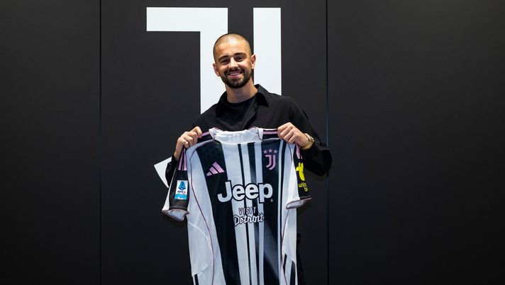 Zhegrova, l’amico: “Ha scelto la Juve, ma lo ha cercato anche il Napoli” - immagine 1