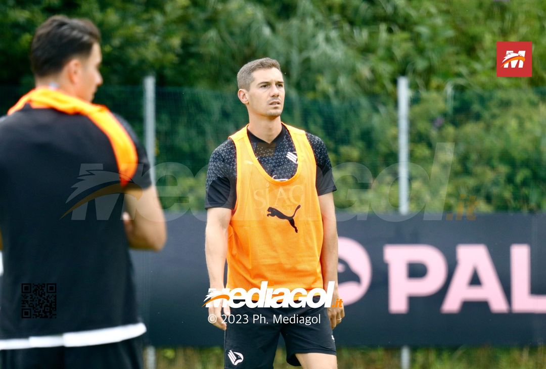 FOTO Ritiro Palermo, day 5 a Ronzone: sorrisi e tattica, presente Bigon (Gallery) - immagine 14