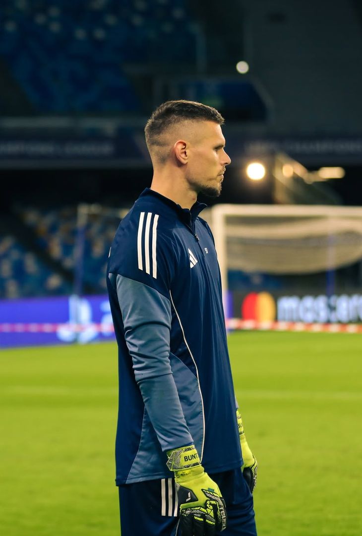 Napoli-Qarabag, gli azeri in campo al Maradona: gli scatti della rifinitura – GALLERY - immagine 11