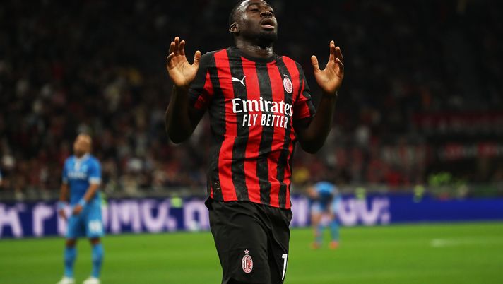 MILAN, ITALY - SEPTEMBER 28: Youssouf Fofana of AC Milan reacts during the Serie A match between AC Milan and SSC Napoli at Giuseppe Meazza Stadium on September 28, 2025 in Milan, Italy. (Photo by Marco Luzzani/Getty Images) fofana-dallamore-per-leao-ai-tre-cuoricini-per-pulisic-a-youssouf-piace-cambiare
