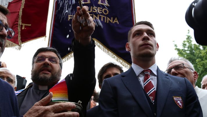 Belotti e Don Robella, Superga