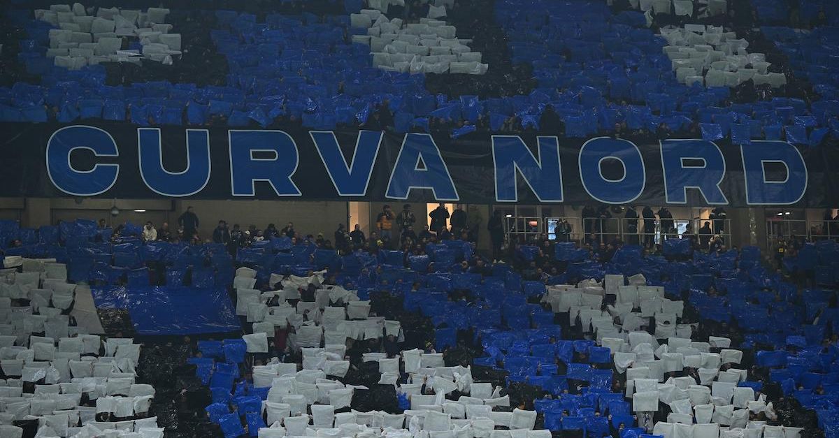 Curva Nord dell'Inter: Siamo primi in classifica con merito