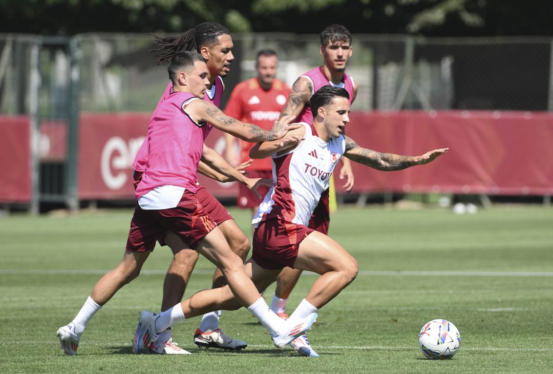 Roma, quinto giorno di ritiro a Trigoria – FOTO GALLERY - immagine 22