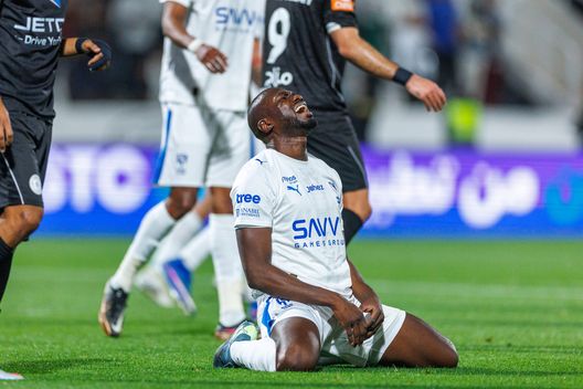 Kalidou Koulibaly si dispera durante una sfida di Saudi Pro League tra Al-Hilal e Al-Shabab (27 febbraio)