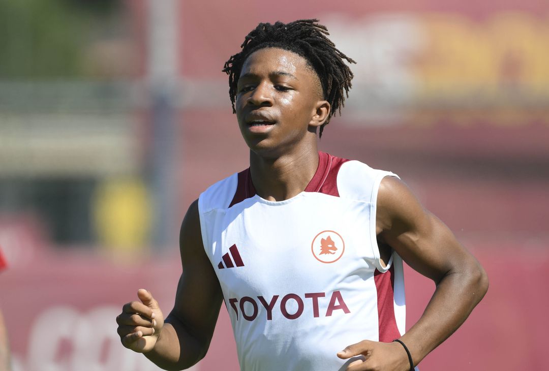 Roma, giallorossi a lavoro a Trigoria: è tornato Dybala – FOTO GALLERY - immagine 19