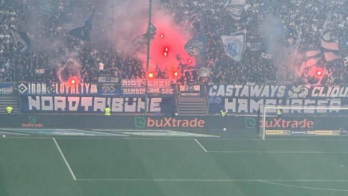 Due tifose ustionate: ma il bilancio della Polizia sul derby di Amburgo è positivo… - immagine 1