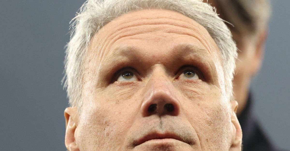 Buon compleanno Van Basten: la carriera del “Cigno di Utrecht”, super bomber del Milan Buon compleanno Van Basten: la carriera del “Cigno di Utrecht”, super bomber del Milan