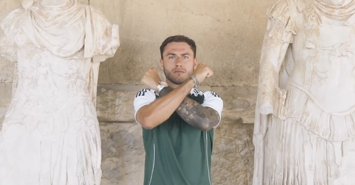 Calciomercato, Calabria al Panathinaikos: l’annuncio è ‘epico’ | VIDEO
