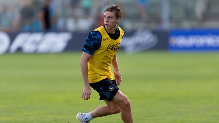 CASTEL DI SANGRO, ITALY - JULY 27: SSC Napoli player Alessio Zerbin during the afternoon training session at Teofilo Patini Stadium, on July 27 2024 in Castel di Sangro, Italy. (Photo by SSC NAPOLI/SSC NAPOLI via Getty Images) Zerbin: “Girona ottima squadra, ma potevamo fare di più. Darò tutto finché sarò qui” - immagine 1