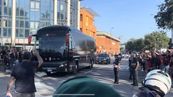 VIDEO – Milan-Newcastle, pullman rossonero a ‘San Siro’ | PM News