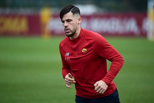 Il passato alla Roma dello spagnolo (Foto di Luciano Rossi/AS Roma via Getty Images) Il passato alla Roma dello spagnolo
