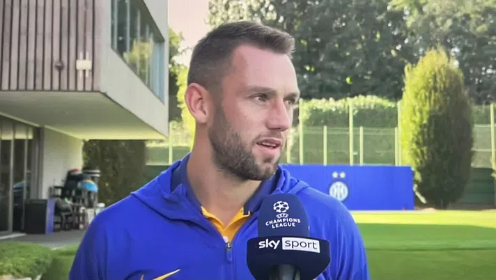 De Vrij: “Seconda stella speciale. Futuro? Aspetterò l’Inter, per ora sto benissimo a Milano” - immagine 1