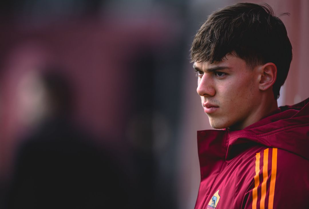 Roma, i primi scatti di Venturino con la maglia giallorossa – FOTO GALLERY - immagine 6