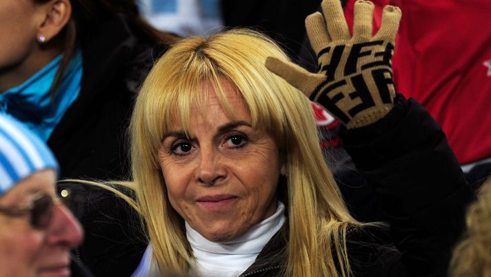 Claudia Villafane vince una causa contro Maradona, l’accusa è caduta in prescrizione - immagine 1