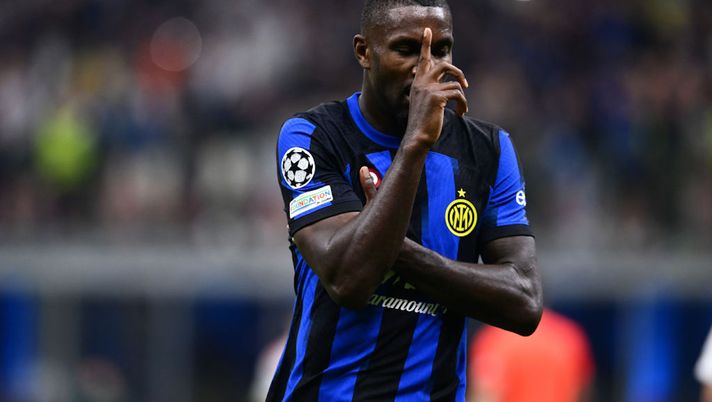 Thuram fa preoccupare l’Inter. Cambio per un fastidio al polpaccio: medici ottimisti - immagine 1