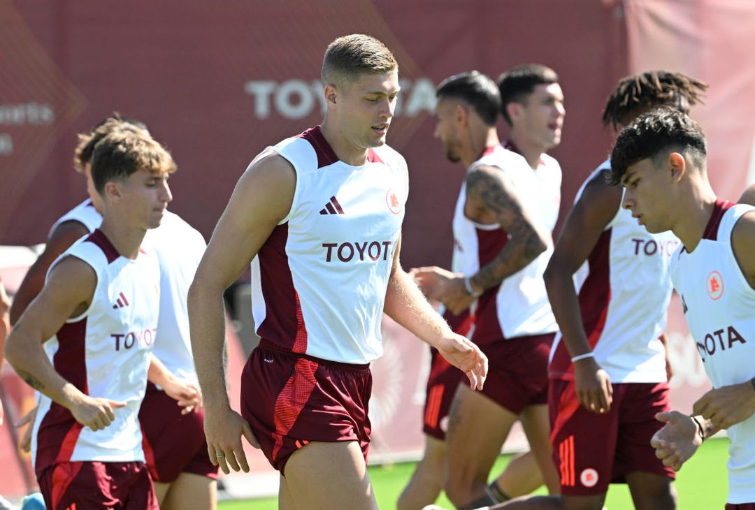 Roma, ripresa in vista dell’Empoli: presente Dybala – FOTO GALLERY - immagine 28