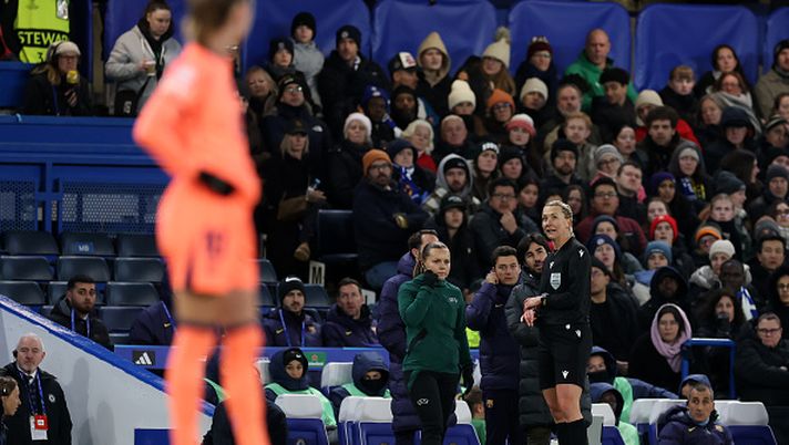 Champions League Women, Chelsea-Barcellona interrotta per un guasto elettrico - immagine 1