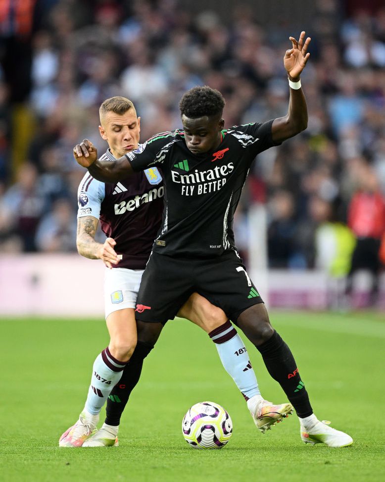 Digne sulla Premier: “Non si può mollare neanche per una partita”