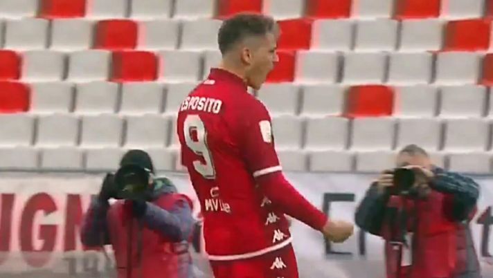 Bari ad un passo dalla Serie A, Sebastiano Esposito migliore in campo contro il Cagliari - immagine 1