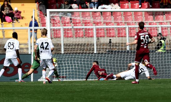 LECCE, ITALY - MARCH 12: Antonio Sanabria of Torino scores his team's second goal during the Serie A match between US Lecce and Torino FC at Stadio Via del Mare on March 12, 2023 in Lecce, Italy. (Photo by Maurizio Lagana/Getty Images)