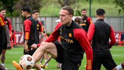 De Rossi lavora con la squadra. Karsdorp si allena da solo