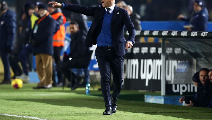 BRESCIA, ITALY - JANUARY 24: Brescia Calcio coach Eugenio Corini shouts to his players during the Serie A match between Brescia Calcio and AC Milan at Stadio Mario Rigamonti on January 24, 2020 in Brescia, Italy. (Photo by Marco Luzzani/Getty Images) Lecce, ultime prove prima del Toro: Dermaku in forte dubbio - immagine 1