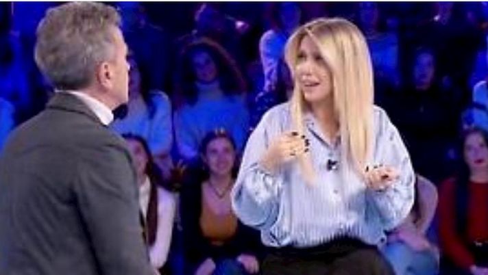 Pupo sciocca lo studio, gelo a Verissimo. Wanda scopre il suo segreto e rimane senza parole - immagine 1