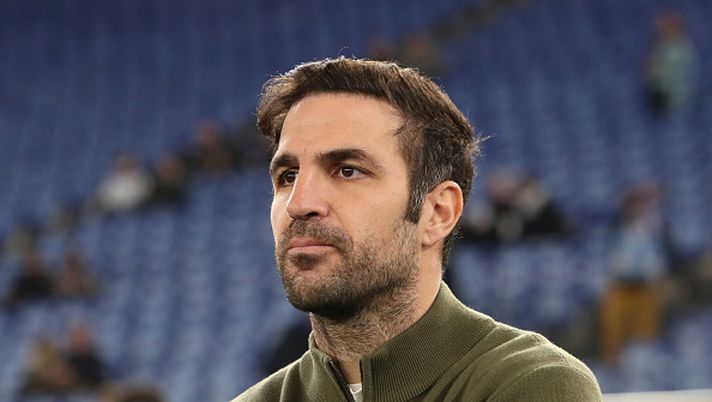 ROME, ITALY - JANUARY 10: Cesc Fabregas, Head Coach of Como, looks on prior to kick-off ahead of the Serie A match between SS Lazio and Como at Stadio Olimpico on January 10, 2025 in Rome, Italy. (Photo by Paolo Bruno/Getty Images) Olmo Szoboszlai