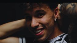 Bianco al PAOK, presentazione shock: ruba la maglia, “the italian job”