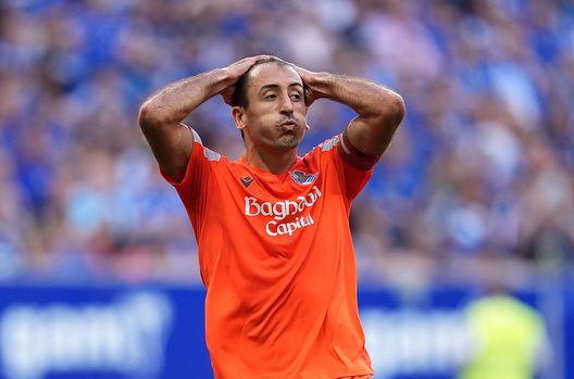 Oviedo, Spagna - 30 agosto 2025: Mikel Oyarzabal durante la partita contro il Real Oviedo. (Foto di Juan Manuel Serrano Arce/Getty Images) Real Sociedad-Real Madrid, dove vedere l’incontro in diretta tv e streaming live- immagine 2