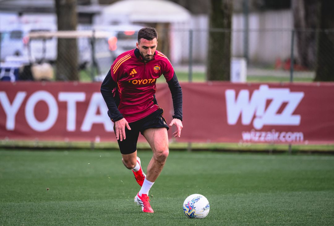 Trigoria, la ripresa degli allenamenti a quattro giorni dal Napoli – FOTO GALLERY - immagine 12