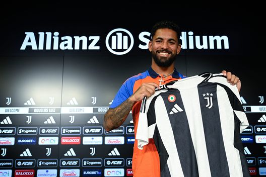 Getty CorSera – Douglas Luiz contro la Juve, un caso da 50 milioni. Il brasiliano sarà multato- immagine 3