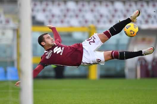 TURIN, ITALY - NOVEMBER 26: Federico Bonazzoli of Torino FC in action during the Coppa Italia match between Torino FC and Virtus Entella at Stadio Olimpico di Torino on November 26, 2020 in Turin, Italy. (Photo by Valerio Pennicino/Getty Images) Torino, il pagellone di fine 2020: Bonazzoli 5, pochi sprazzi e tanti interrogativi- immagine 2