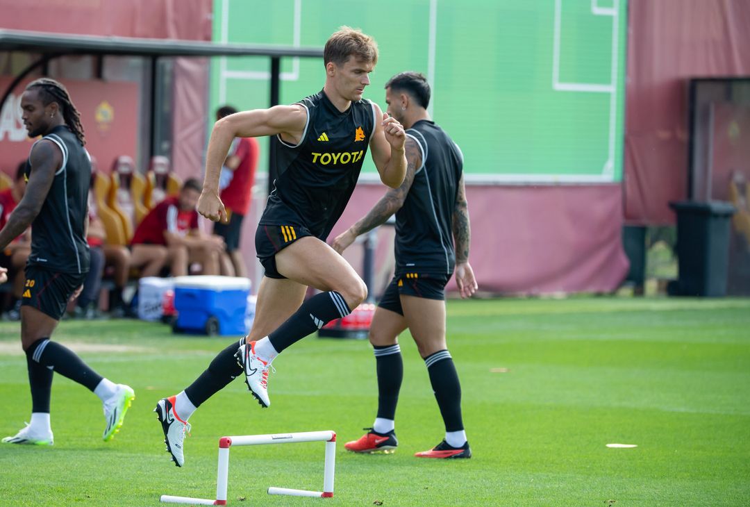 Roma, l’allenamento a Trigoria a due giorni dall’Empoli – FOTO GALLERY - immagine 17