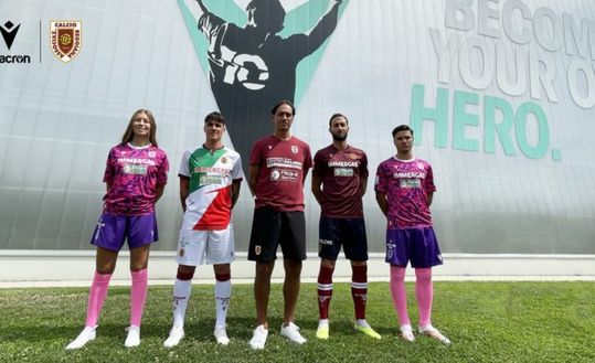 Reggiana, svelate le nuove divise: testimonial mister Nesta- immagine 2