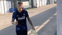 Il particolare saluto dei calciatori del Napoli è tutto da ridere!