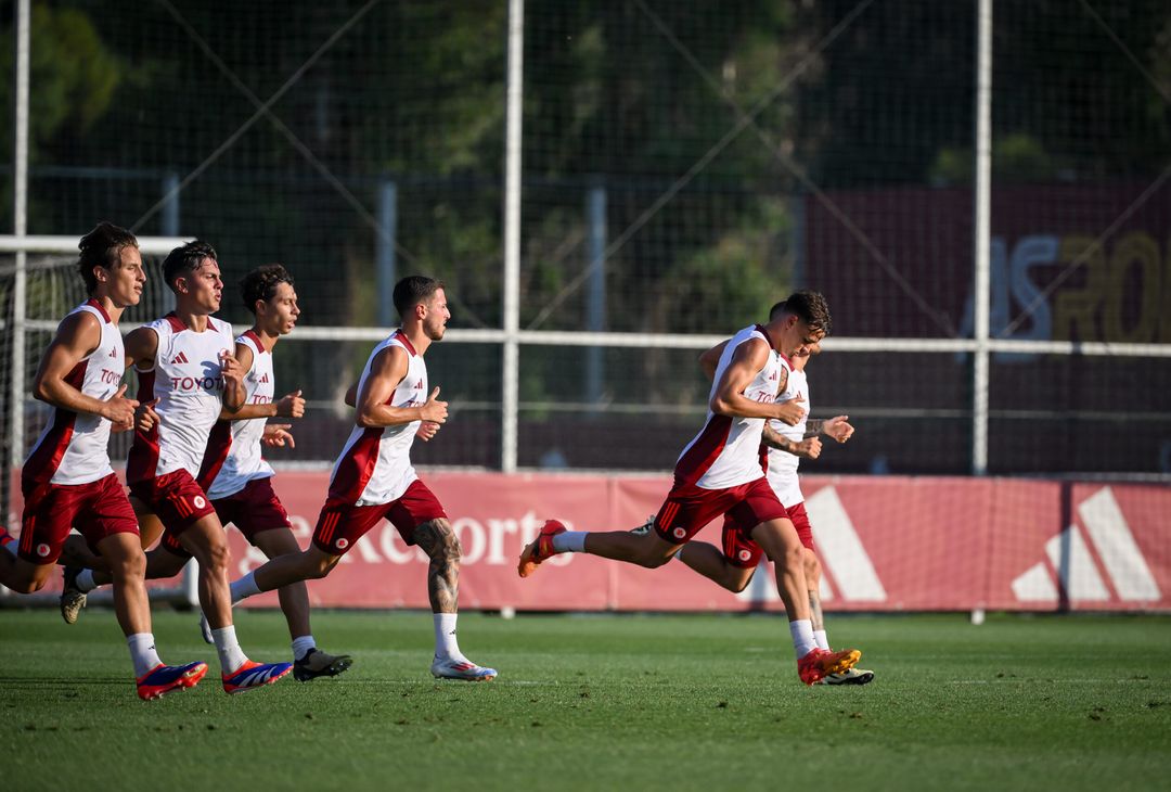 Roma, terzo giorno di allenamenti a Trigoria – FOTO GALLERY - immagine 4