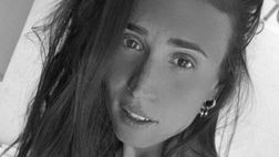 Carolina Marcialis, buongiorno hot sui social. Selfie sexy per lady Cassano