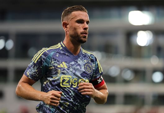 Backa Topola, Serbia - 1° agosto 2024: Jordan Henderson durante i preliminari di Europa League contro il Vojvodina. (Foto di Srdjan Stevanovic/Getty Images) Ajax, Jordan Henderson rescinde il contratto: il comunicato del club- immagine 3