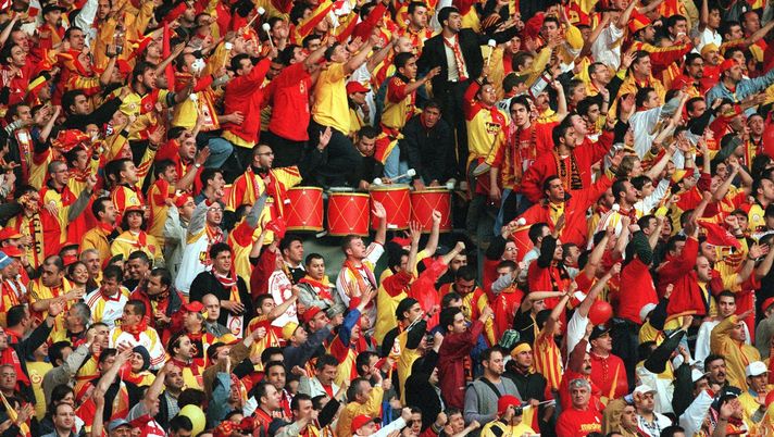 I tifosi del Galatasaray contro Aktürkoğlu: maglia in fiamme in un video - immagine 1