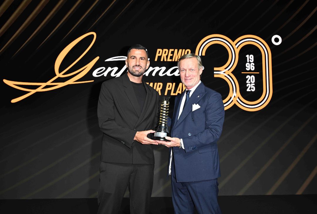Premio Gentleman: l’attaccante Coda riceve il premio | FOTO - immagine 2
