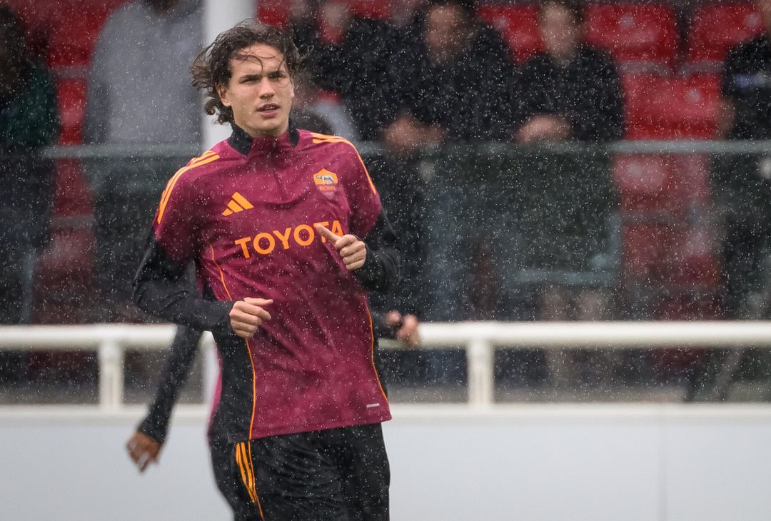 Roma, la seduta pomeridiana aperta ai tifosi al St. George’s Park – FOTO GALLERY - immagine 60