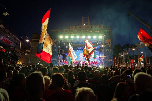 Milito alla festa dei 130 anni del Genoa: “Indimenticabili i derby 2008-2009”- immagine 2