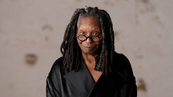 Getty Images Whoopi Goldberg sarà in Un posto al sole: “Regalo fantastico per i 30 anni della fiction” - immagine 1