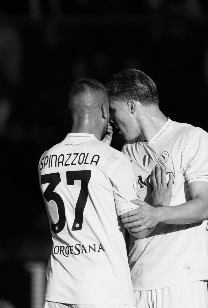 La costanza del Napoli contro la Cremonese negli scatti in bianco e nero – LE FOTO - immagine 14