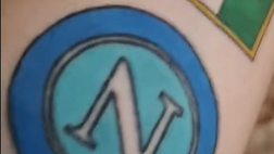 Un tifoso del Napoli abbandona la scaramanzia: l’incredibile gesto