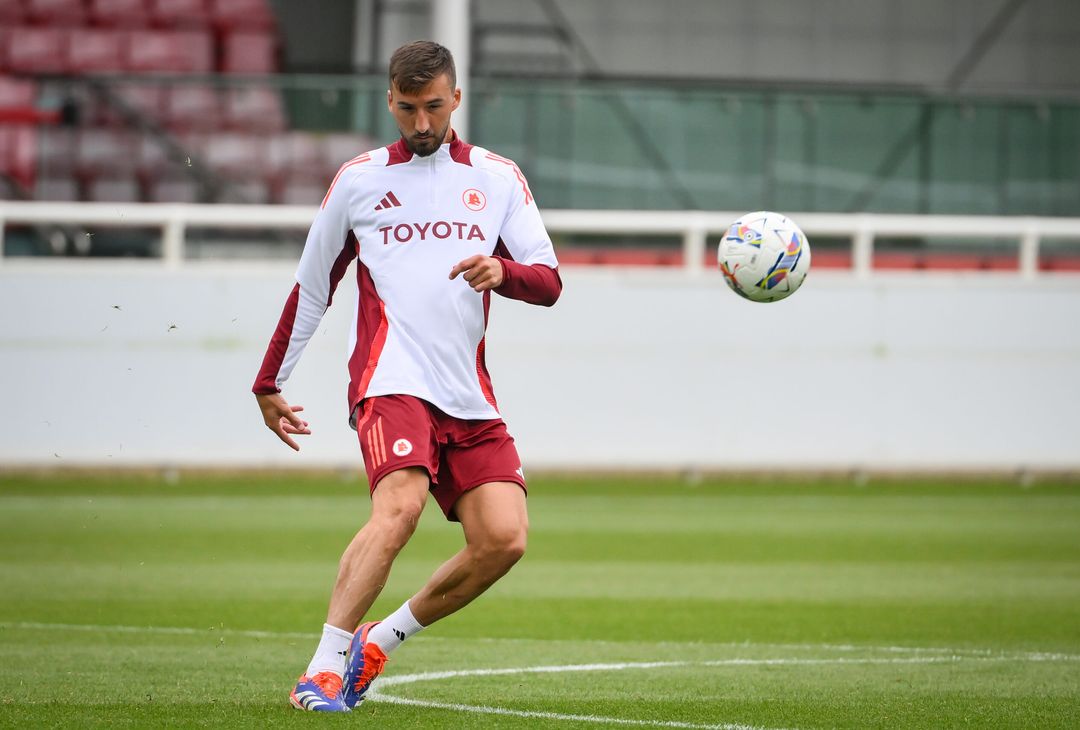 Roma, secondo giorno di allenamento in Inghilterra – FOTO GALLERY - immagine 21