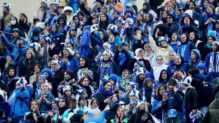 Donne allo stadio per il derby di Teheran: 1-1 col Var nei minuti di recupero - immagine 1