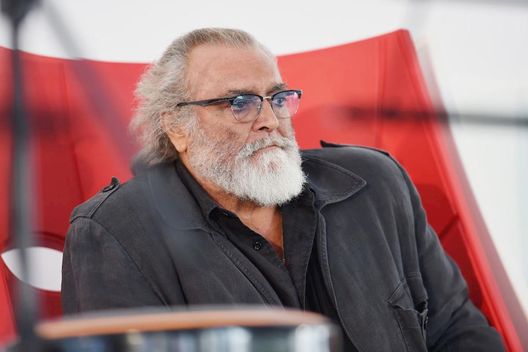 Abatantuono: “Il derby fa storia a sé, ma lo scudetto andrà all’Inter. Il Milan…”- immagine 2